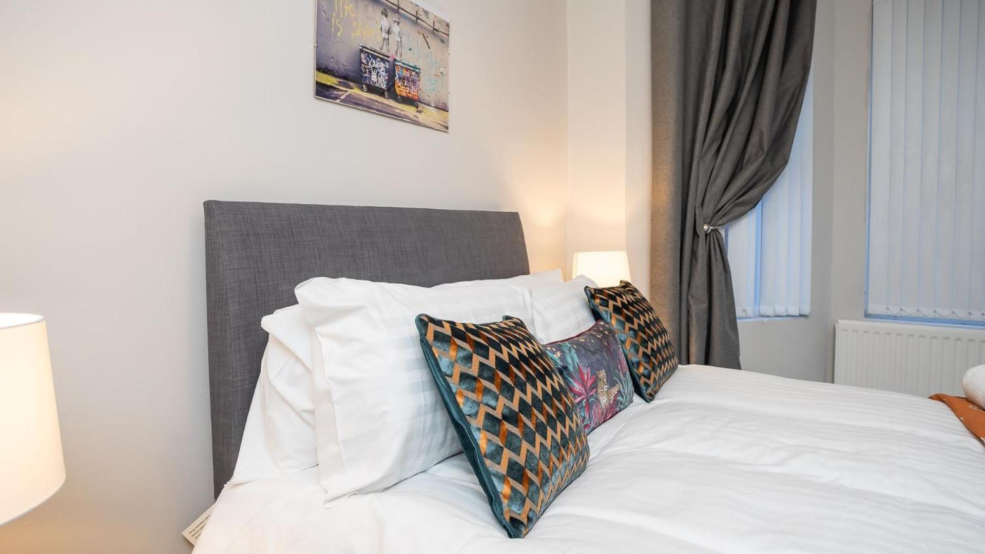 1 Bdr Apartment At Queens Uni By Belfast City Breaks Экстерьер фото